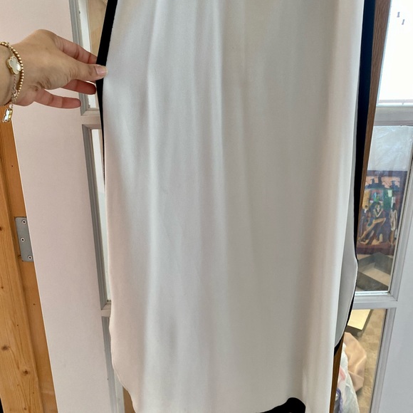 Size L Wilfred two-tone (white/black) racer back midi dress - Picture 5 of 6